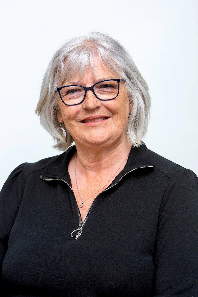 Pauline Davis