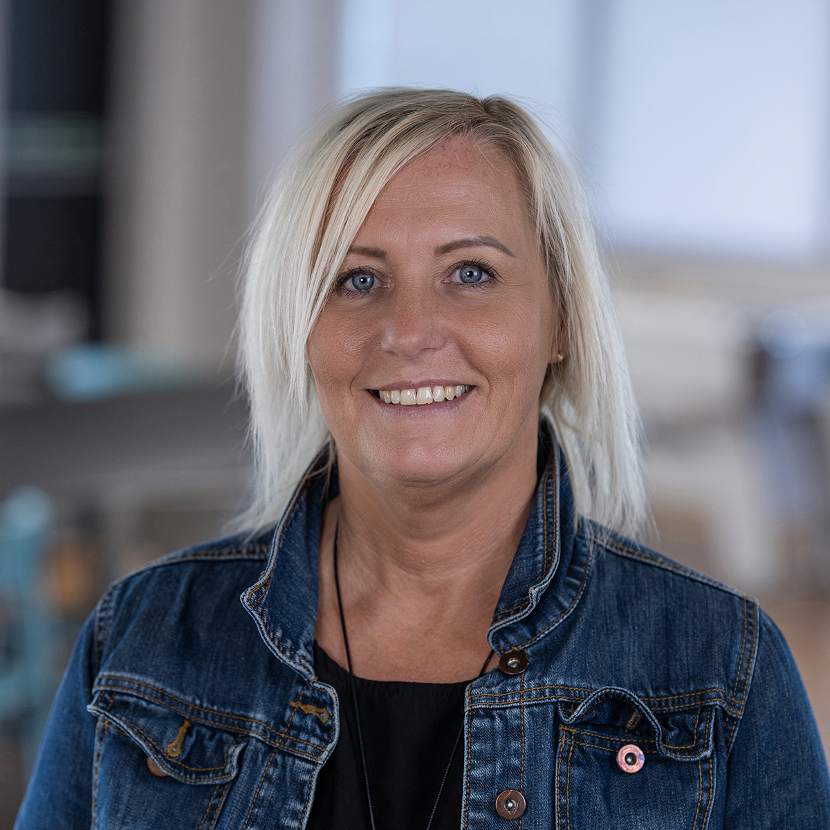 Portrait photo of Sarah Wyke